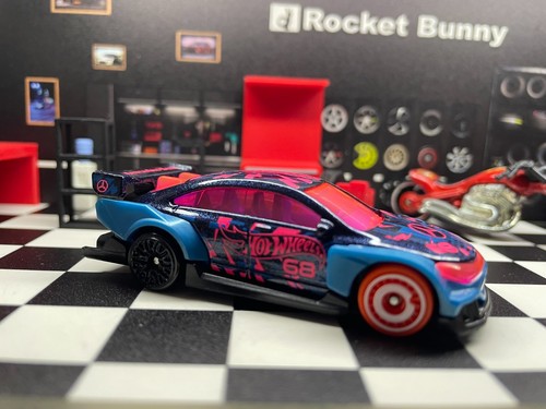 Hot wheels mercedes benz - hot, cla