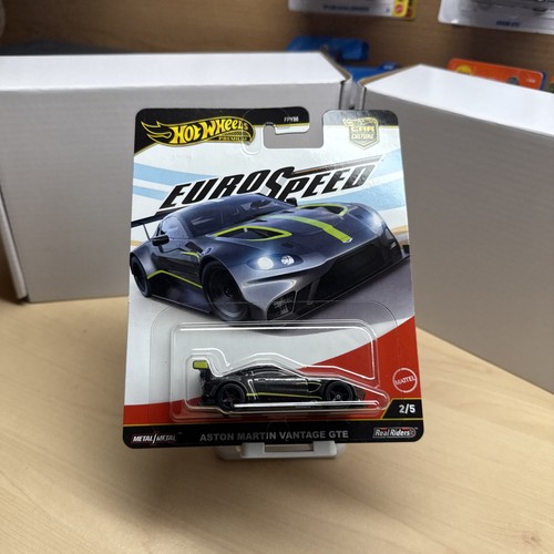 Hot wheels premium car - hot,