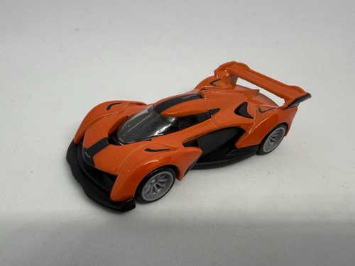 Hot wheels premium - hot,